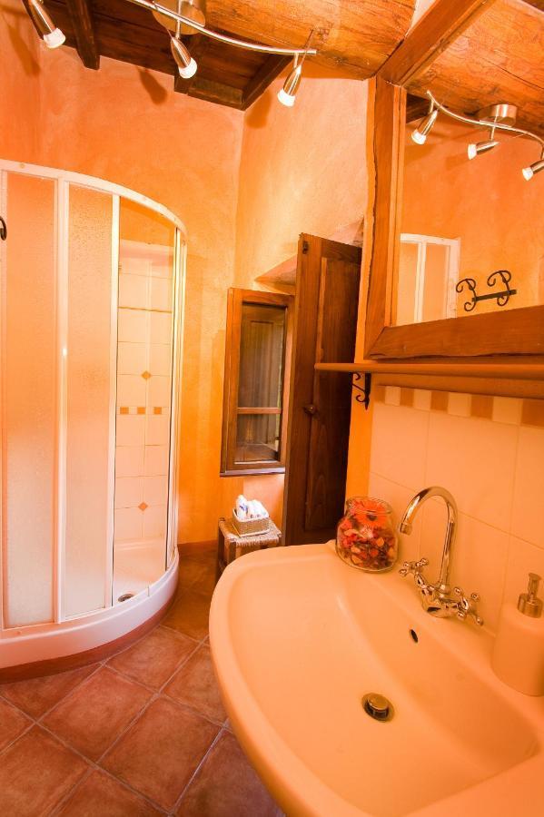 Il Mulino - Beautiful, Family-Friendly Tuscan Villa With Fenced Pool Monterchi المظهر الخارجي الصورة